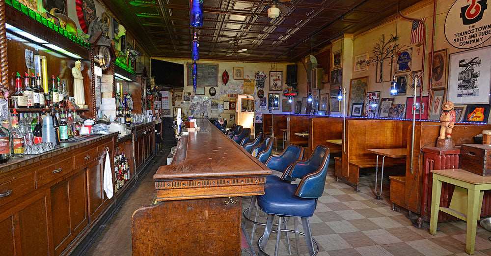 Royal Oaks Bar & Grill