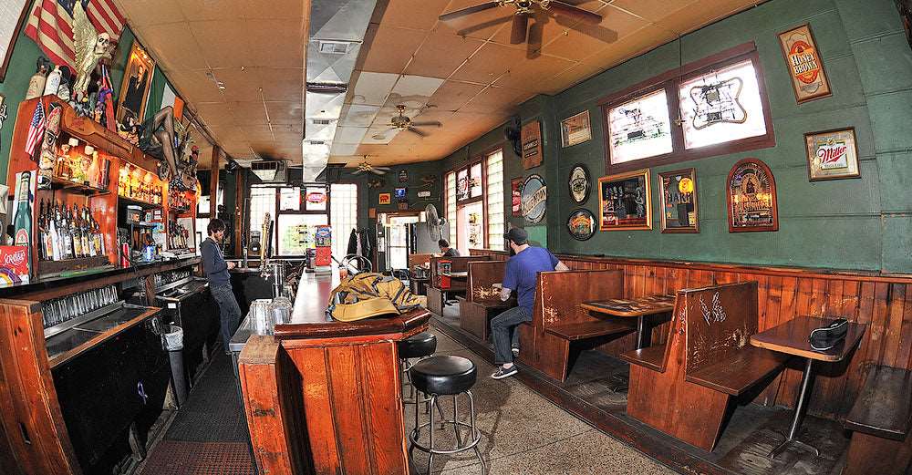 Magnolia Bar & Grill