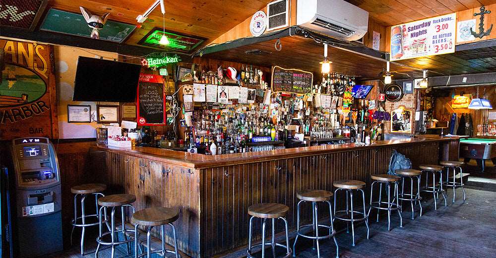 Snug Harbor Bar & Grill