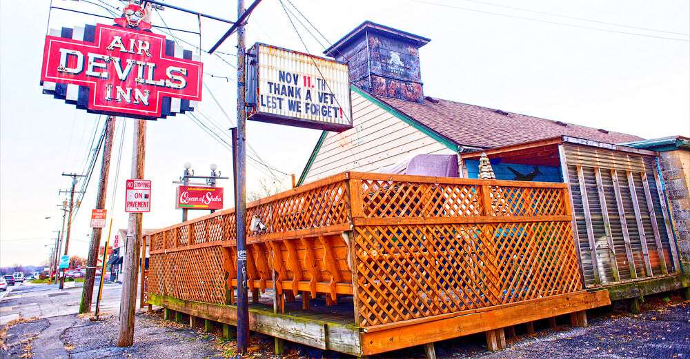 Air Devil's Inn – Dive Bar Shirt Club