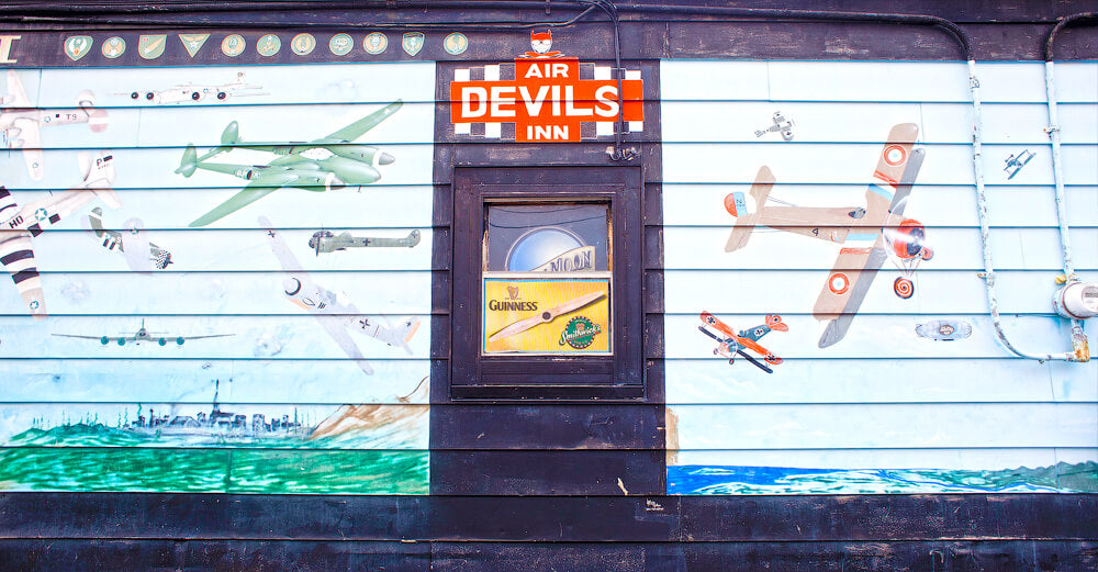 Air Devil's Inn Dive Bar Shirt Club